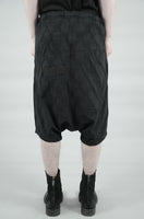 DROP CROTCH CONTRA STRUCTURED SHORTS 80 BLACK